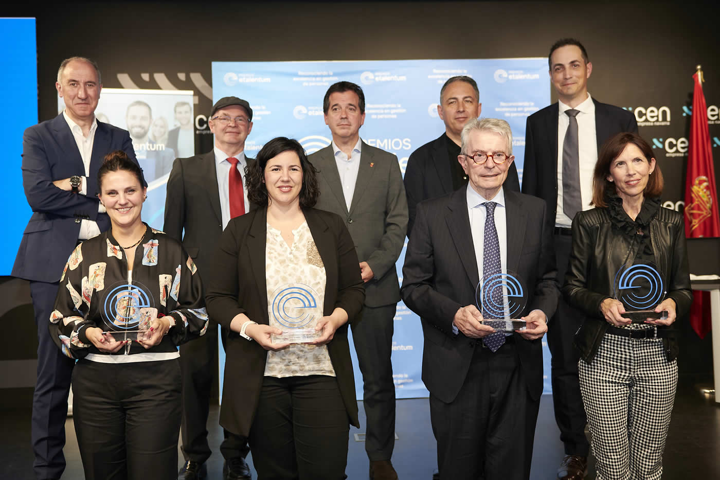 Foto ganadores premios Etalentum Navarra 2025
